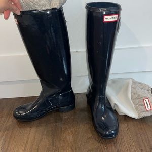 Hunter boots worn twice!! Perfect condition